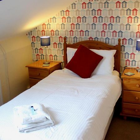 סקארבורו Esplanade Gardens B&B מראה חיצוני תמונה