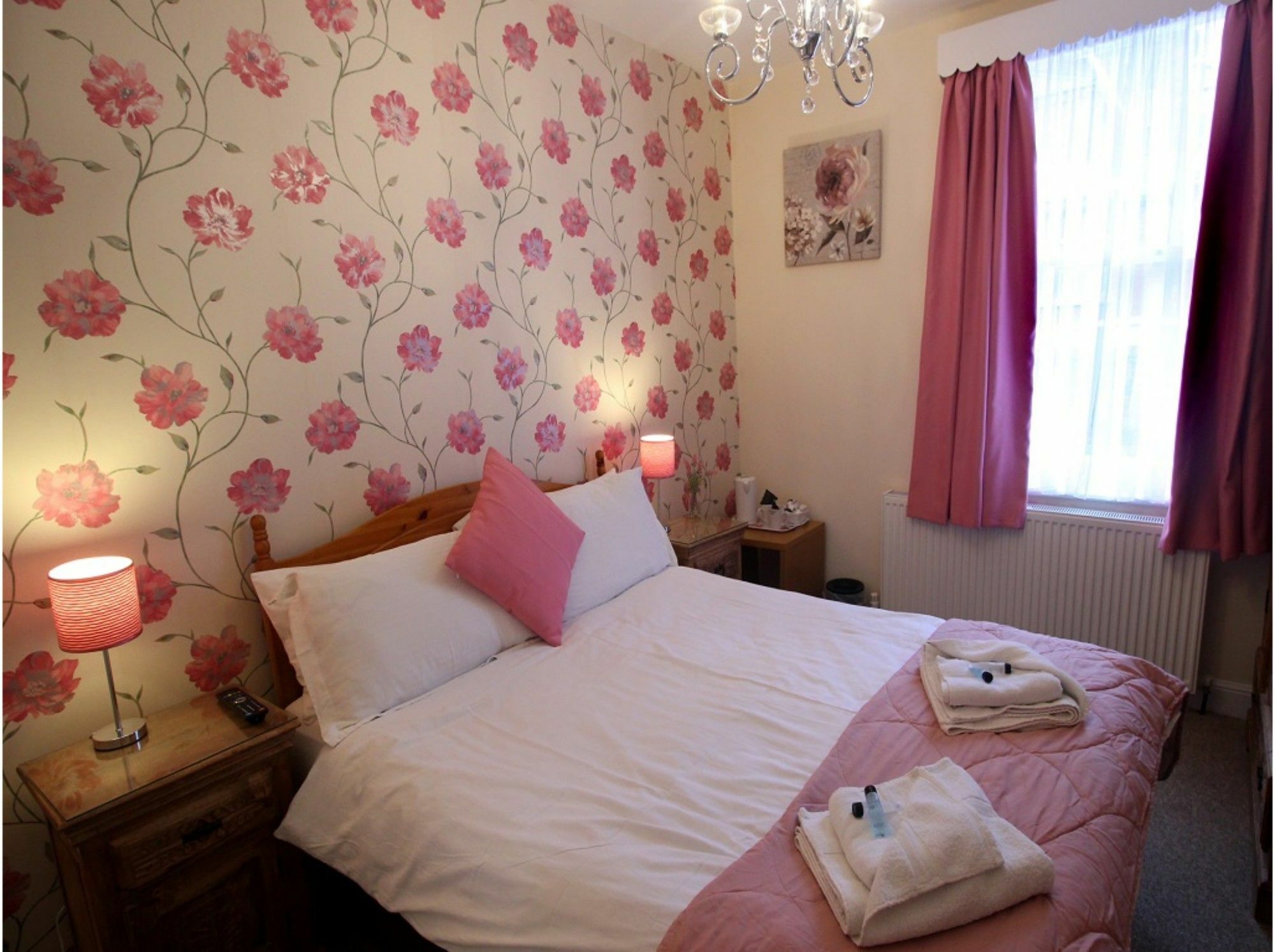 סקארבורו Esplanade Gardens B&B מראה חיצוני תמונה