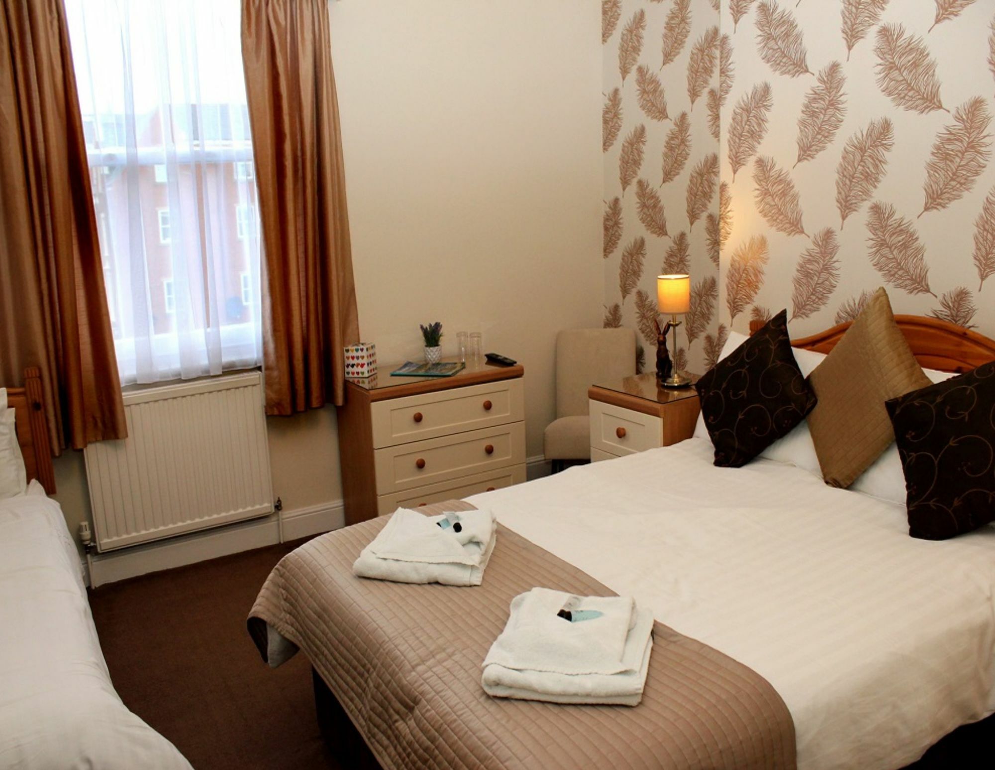 סקארבורו Esplanade Gardens B&B מראה חיצוני תמונה
