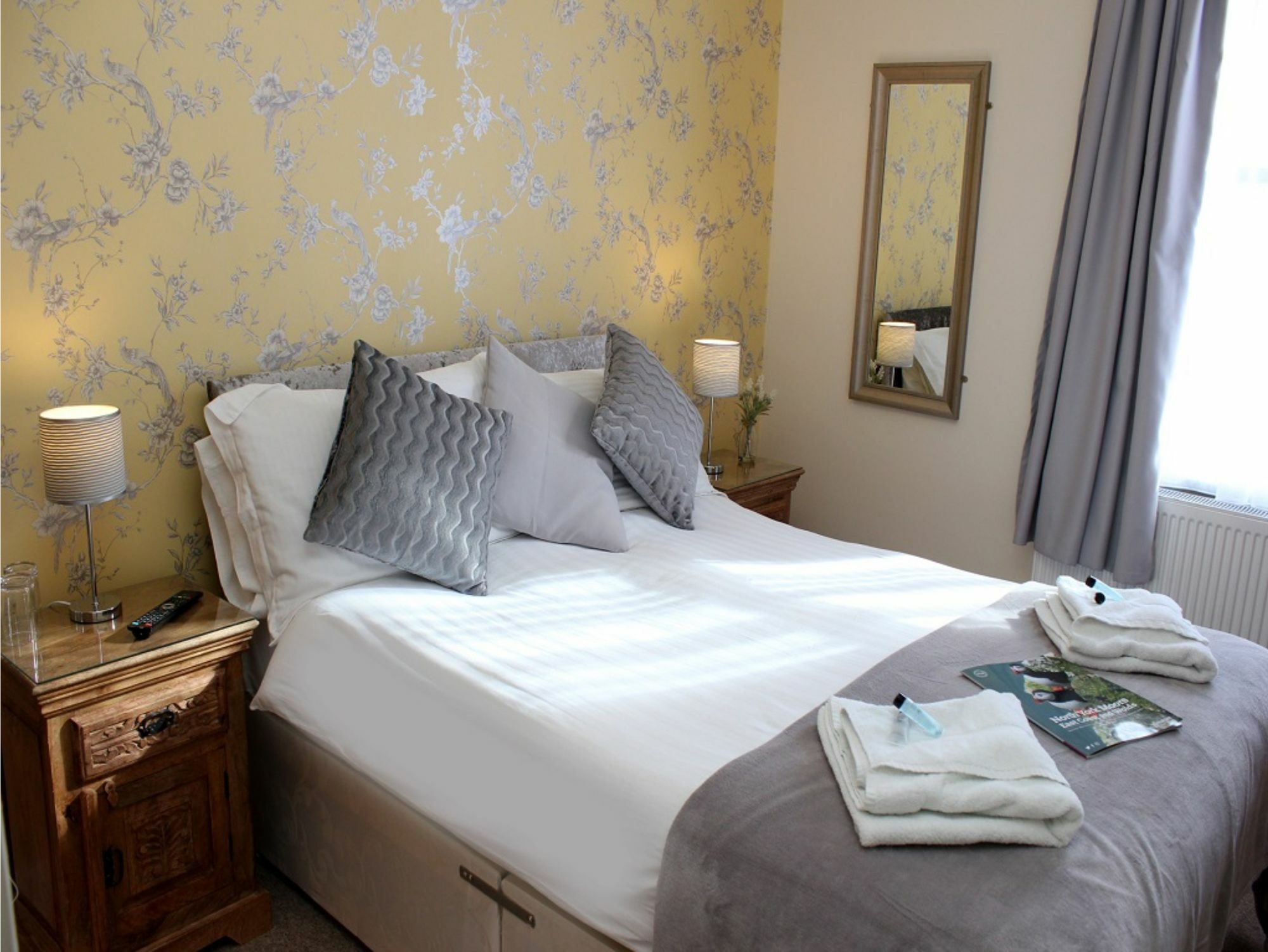 סקארבורו Esplanade Gardens B&B מראה חיצוני תמונה